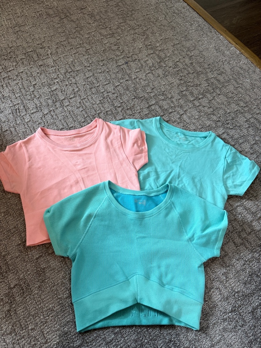 women’s Short Sleeve Crop Top Set - Pink & Aqua - Picture 1 of 5